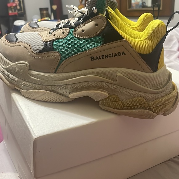 Balenciaga size 38 triple S - Picture 11 of 12
